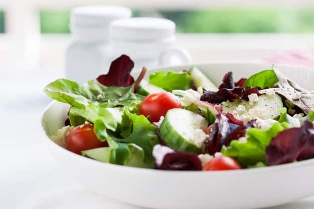 garden salad with pesto vinaigrette recipe