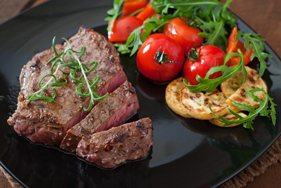 How Many Calories Are In Roast Beef? HealthxTips
